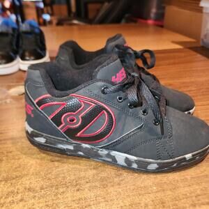 Heelys Propel 2.0 Skate Shoes Black Red Roller Sneakers Youth Size 7 Look Unworn